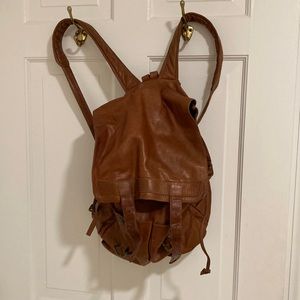 Gonari Leather Backpack